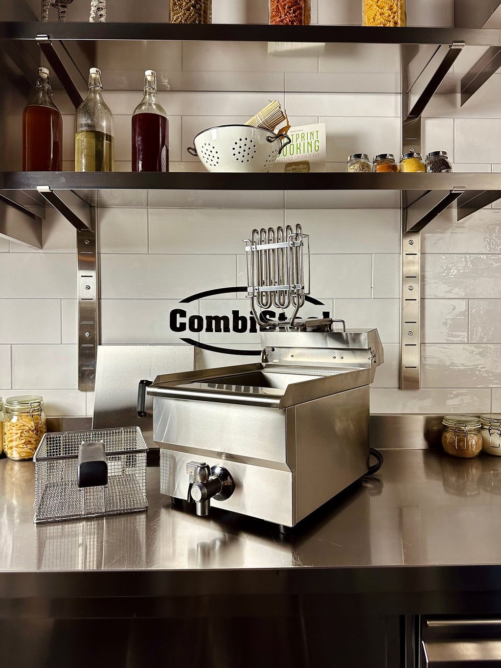 CombiSteel ELECTRIC COUNTER FRYER 1X8 L