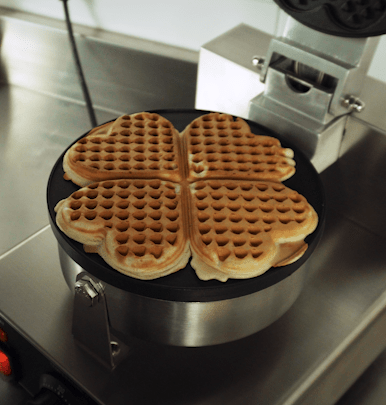 CombiSteel WAFFLE IRON 4PCS HEART SHAPE